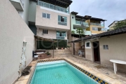 Casa Triplex de 4 quartos, com 188m², à venda em Itaipu, Niterói/RJ