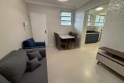 Apartamento reformado pé na areia para Locação Vista Mar - Santos - SP