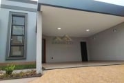 Casa de alto padrão &#224; venda com 140m&#178; de construção, 3 dormitórios, sendo 1 suíte, e 3 banheiros, no condomínio Lazuli Club