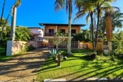 Casa à Venda no Condomínio Bougainville em Bertioga