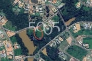 Lindo lote à venda com 2600m2 de área total, com frente e fundo para área verde no condomínio Terras de São José II em Itu.