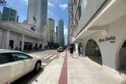 Apartamento mobiliado à venda em Balneário Camboriú em frente a Havan da Av. Brasil