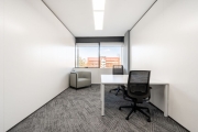 Espaço de escritório privativo com serviço completo para você e sua equipe no Renaissance Work Center