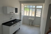 Apartamento Térreo à venda de 3 quartos sendo 1 suíte, todo reformado em Santos-SP