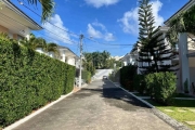 Casa de Condomínio Para Vender com 4 quartos 1 suítes no bairro de Buraquinho em Lauro De Freitas