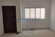 Apartamento Padrão 2 Dormitórios, 1 WC , 1 Vaga - Santo Antônio