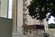 Apartamento com varanda em ótima localização.