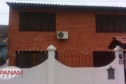 Casa com 4 quartos à venda na Rua Breno Arruda, 105, Santa Maria Goretti, Porto Alegre