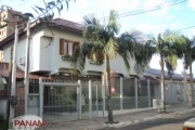 Casa com 3 quartos à venda na Avenida Montreal, 356, Jardim Lindóia, Porto Alegre