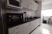 AH/ Apartamento com 02 dormitórios no Ceniro Martins, São José/SC.