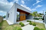 CM/ Casa em construção, fase de acabamento, alto padrão, com piscina na Pedra Branca em Palhoça