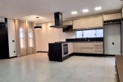 Linda Casa á Venda Resid. Villa Suíça com 2 Suítes e Piscina por R$ 690.000 Manaus-Am