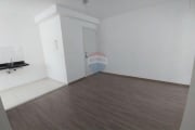 Apartamento com 03 quartos, varanda e 1 vaga de garagem e 53m2 de área útil no Green Village