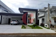 Casa em condomínio para venda com 3 quartos e 4 vagas de garagem com 160m² - Caçapava