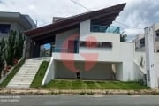 Casa para locação e venda com 3 quartos e 8 vagas de garagem com 450m² - Jaguary