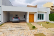 Casa à venda com 3 quartos no Condomínio Le Village, Valinhos.