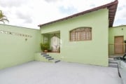 Casa tipo para venda com 4 quartos, 194m²