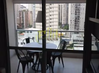 Apartamento mobiliado com 1 dormitório para comprar na região de Moema em São Paulo, à 900 metros da estação Moema!