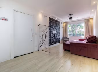 Sobrado Recém Reformado 172 m² com 3 Dormitórios( 1 suíte) 4 banheiros e 4 vagas de garagem