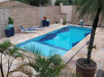 Casa com 3 dormitórios à venda, 820 m² por R$ 6.890.000,00 - Residencial Tamboré - Barueri/SP