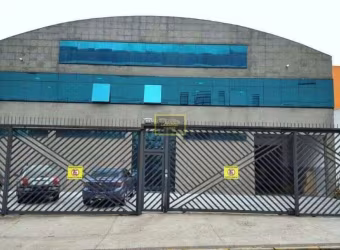 Ótimo galpão em vão livre, pé direito alto, à 300 metros do terminal de ônibus.