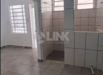 Apartamento térreo de 1 quarto à venda no bairro São João em Porto Alegre