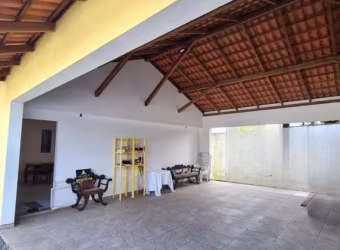Casa para Venda em Joinville, Saguaçu, 4 dormitórios, 3 banheiros, 2 vagas