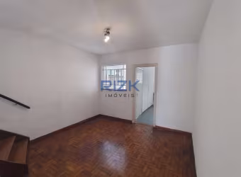Casa com  2 quartos no Jd da Gloria