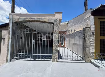 Casa padrão à venda em Jardim Nova São Carlos, São Carlos - 2 dormitórios, piscina e garagem
