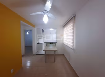 Apartamento de 2 dormitórios com armários no Distrito Industrial Miguel Abdelnur