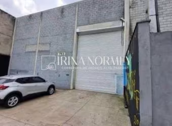 Galpão 650m² para alugar no bairro Vila Lucinda - Santo André/SP