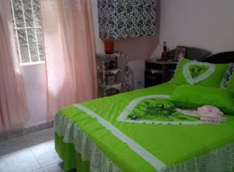 Sobrado à venda na Vila Calu 250m² 3 dormitórios 1 suíte 3 banheiros 2 vagas.
