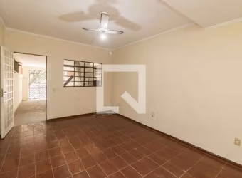 Casa à Venda - Artur Alvim, 2 Quartos,  132 m2