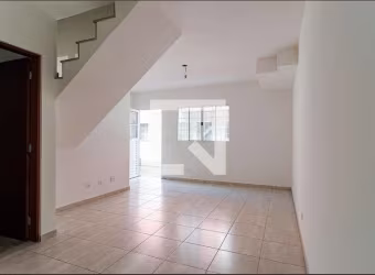 Casa à Venda - Vila Campestre, 2 Quartos,  75 m2