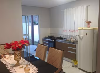 Sobrado para Venda em Florianópolis, São João do Rio Vermelho, 2 dormitórios, 2 suítes, 3 banheiros, 1 vaga