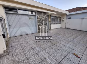 Casa Comercial para Locação, 5 salas e 4 banheiros, 2 vagas, 205m², Próximo ao Terminal Central, Ce