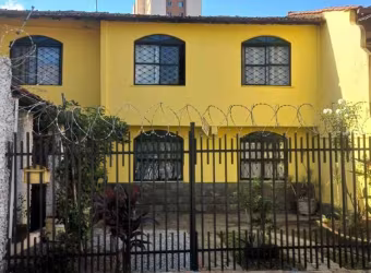 Casa à venda na Ourinhos, 34, Conjunto Celso Machado, Belo Horizonte por R$ 670.000