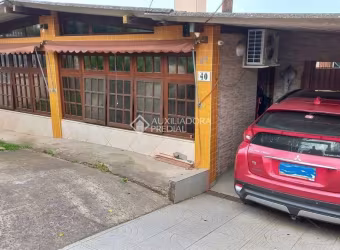 Casa com 3 quartos à venda na Rua Vicenta Maria, 40, Rubem Berta, Porto Alegre, 200 m2 por R$ 640.000