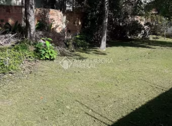 Terreno em condomínio fechado à venda na Avenida Teixeira Mendes, 316, Chácara das Pedras, Porto Alegre, 363 m2 por R$ 900.000