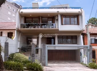 Casa com 3 quartos à venda na Rua Moema, 67, Chácara das Pedras, Porto Alegre, 382 m2 por R$ 1.800.000