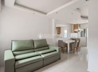 Casa com 3 quartos à venda na Rua Doutor Galdino Nunes Vieira, 111, Jardim Itu Sabará, Porto Alegre, 106 m2 por R$ 460.000