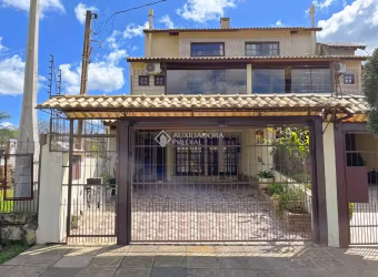 Casa com 4 quartos à venda na Rua Doutor Egydio Michaelsen, 58, Cavalhada, Porto Alegre, 202 m2 por R$ 626.000