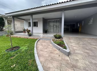 Casa com 3 quartos à venda na Rua Osvaldo Aranha, 601, Floresta, Estância Velha, 190 m2 por R$ 560.000