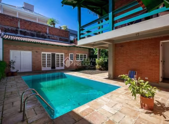 Casa com 3 quartos à venda na Rua Ilmo Alfredo Pletsch, 71, Jardim Mauá, Novo Hamburgo, 247 m2 por R$ 950.000