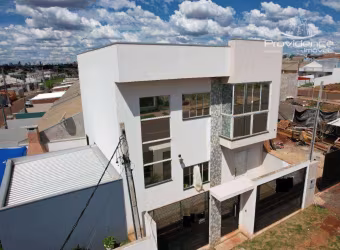 Sobrado com 3 dormitórios à venda, 130 m² por R$ 600.000,00 - Siena - Cascavel/PR