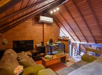 Casa com 3 dormitórios à venda, 236 m² por R$ 1.700.000,00 - Itaipu - Niterói/RJ