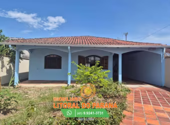 Casa 3 Dormitórios - Amplo terreno