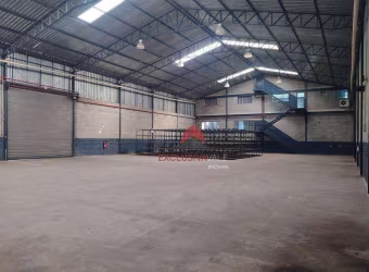 Galpão aluga área construída 1.200 metros quadrados, Chácaras Reunidas, São José dos Campos-SP
