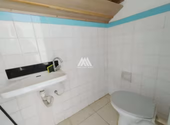 Alugo loja comercial em Itaúna com excelente localização!
