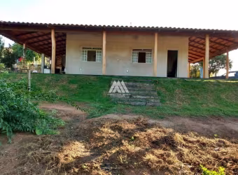 Vendo chácara em Itaúna em excelente localização!